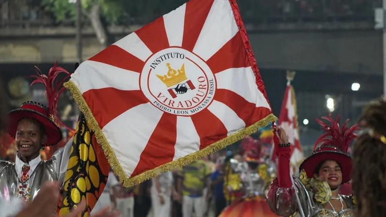 Viradouro vence Grupo Especial do RJ no Carnaval 2026