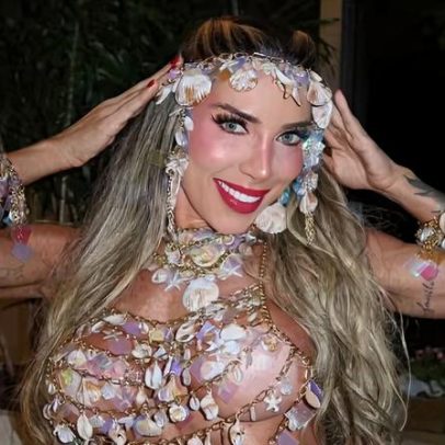 Tati Minerato exibe fantasia no último ensaio da Grande Rio
