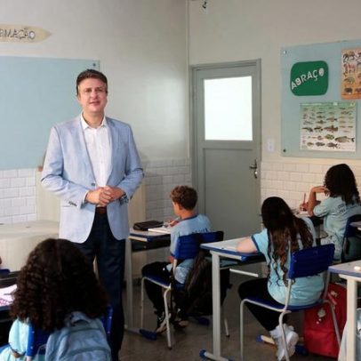 Camilo Santana faz pronunciamento nacional sobre retorno às aulas