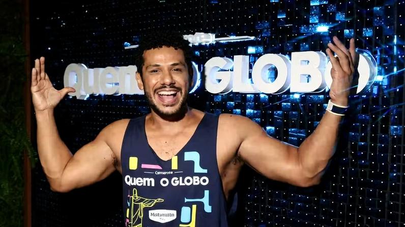 Solteiro, Amaury Lorenzo curte Camarote Quem e revela preferências no amor: 'Gosto de intensidade' — Foto: Rafael Cusato/Quem