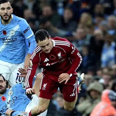 Quem joga hoje no futebol e onde assistir ao vivo neste domingo (8/2/2026)