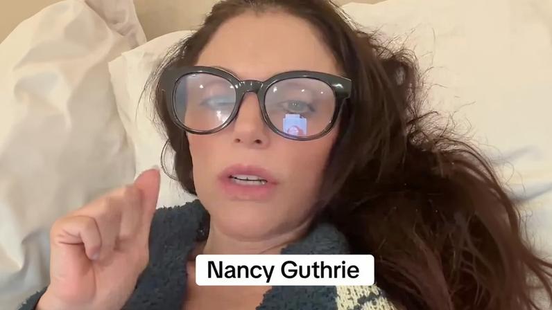 Bethenny Frankel thinks a “competitive journalist” might be involved with the abduction of Savannah Guthrie’s mom.