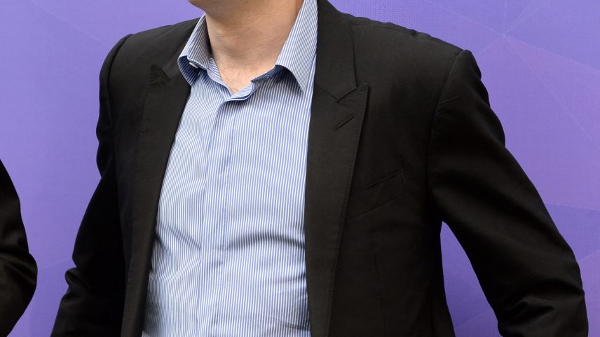 O cofundador do Facebook Eduardo Saverin comparece ao segundo aniversário da 99.co e ao lançamento do 99PRO em Singapura em 26 de maio de 2016. — Foto: Roslan Rahman/AFP/Arquivo