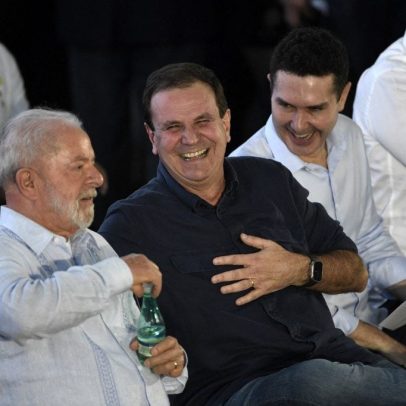 Lula entrega moradias e cobra chapa forte para disputar o Rio em 2026