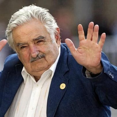 Mujica recebe doutor honoris causa da Universidade do ABC