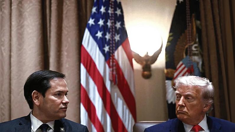 Marco Rubio e Donald Trump acenam com sanções para constranger o ministro Alexandre de Moraes – Imagem: Brendan Smialowiski/AFP