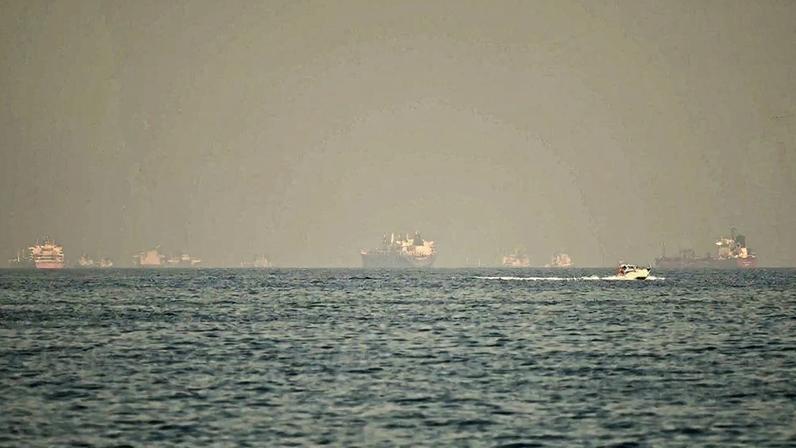 Navios petroleiros no Estreito de Ormuz –foto: Giuseppe Cacace/AFP