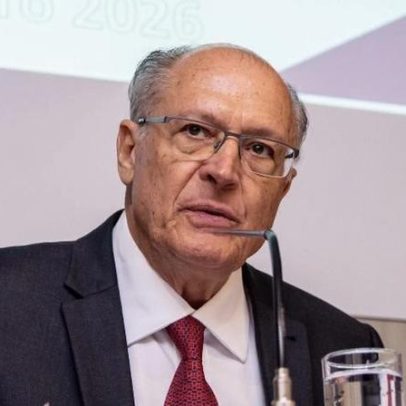 Alckmin deixa ministério em abril, mas permanece como vice de Lula