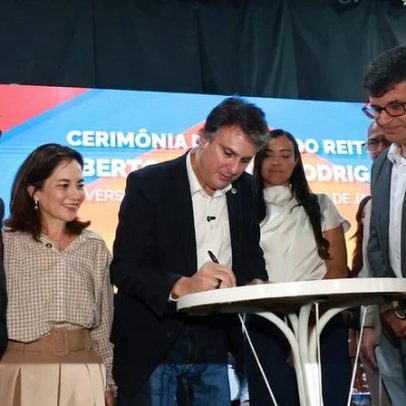 MEC reconduz reitor da UF Rural do RJ