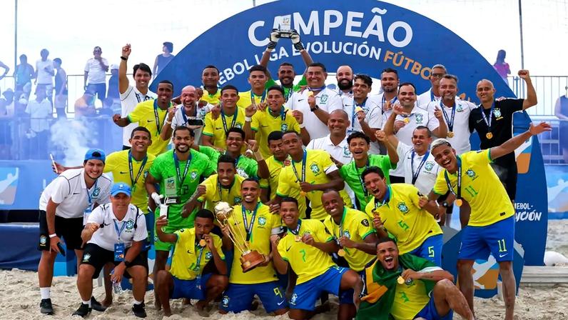 A festa do Brasil com o pentacampeonato no Guarujá (Divulgação/Conmebol)