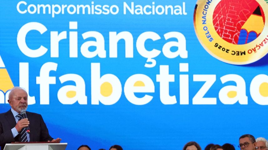 Brasília (DF), 23/03/2026 - O presidente da República, Luiz Inácio Lula da Silva, participa da cerimônia de premiação da 2ª edição do Selo Nacional Compromisso com a Alfabetização. Foto: Valter Campanato/Agência Brasil