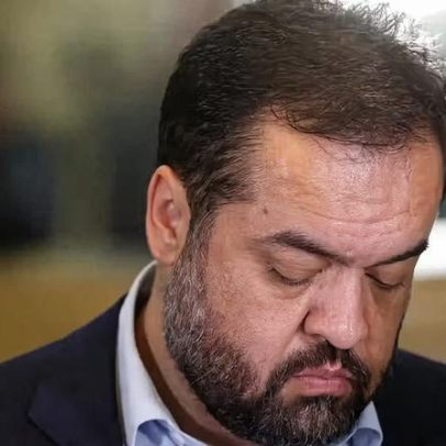 Castro avalia saída antecipada após julgamento no TSE