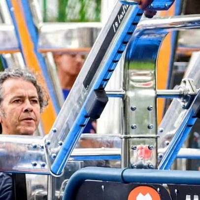 Marcos Palmeira faz treino em academia ao ar livre gratuita no Rio