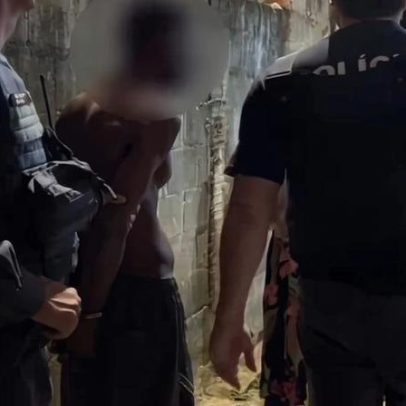Delegado aconselha homem preso na porta da igreja sobre restauração da vida