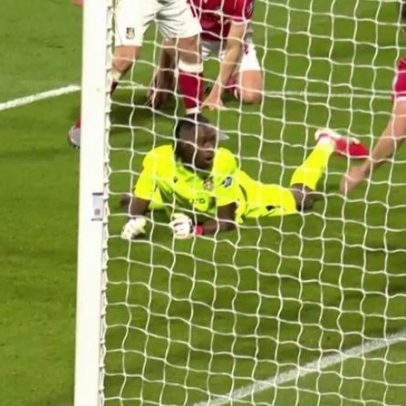 Ryan Reynolds vibra com a eliminação do Wrexham na prorrogação contra Chelsea
