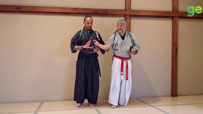 Hamilton entra em samurai e treina com coreógrafo Kill Bill antes do GP Japão