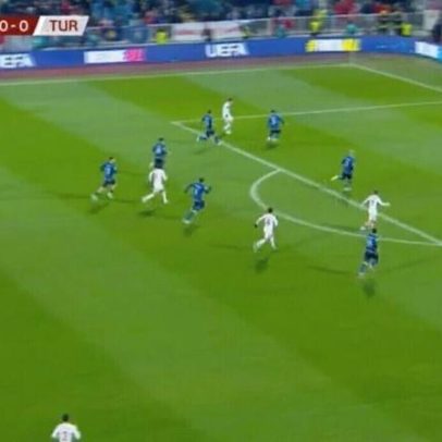 Turquia vence Kosovo por 1 a 0 em repescagem das Eliminatórias