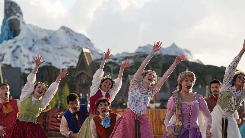 Disneyland Paris inaugura Snow Queen World após expansão de €2 bilhões