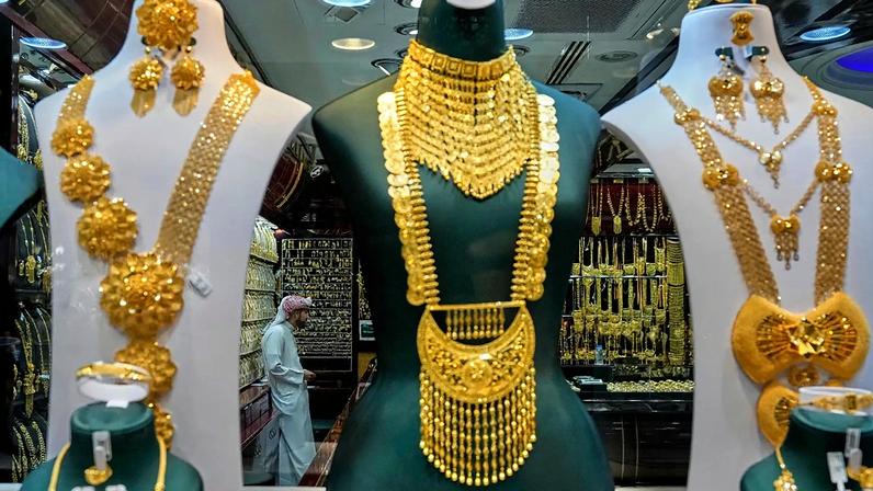 Queda de preços do ouro e prata: demanda por refúgio cai com a guerra no Irã