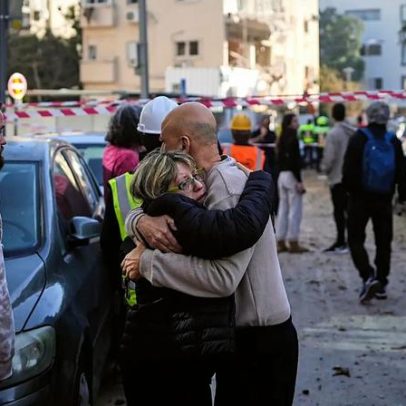 Busca por desaparecidos continua no centro de Tel Aviv após ataque iraniano