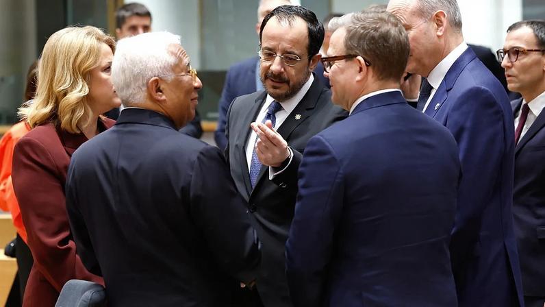 Veto da UE pode ser ferramenta de barganha, aponta chatbot da Euronews