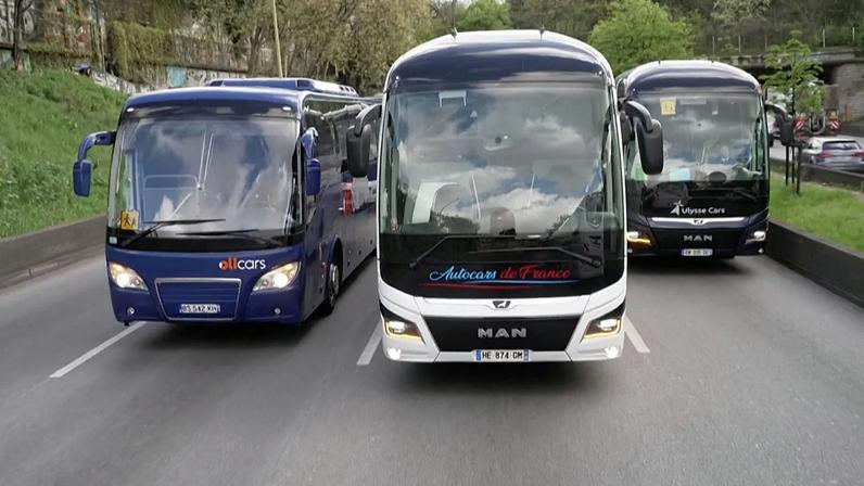 Bloqueio na via expressa de Paris: caminhoneiros pedem ajuda de combustível