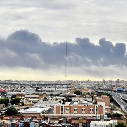 Irã amplia ataques no Oriente Médio após Trump sinalizar acordo possível