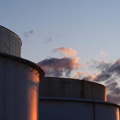 Petróleo e mercados buscam direção após mensagens conflitantes de Irã e EUA
