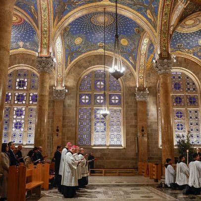 Netanyahu restabelece acesso do patriarca latino à Basílica do Santo Sepulcro