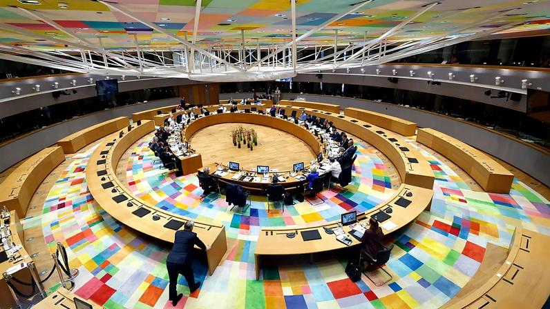 UE pode excluir Hungria das negociações se não explicar vazamentos para a Rússia