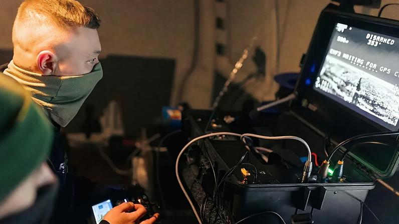 Acordos de defesa do Golfo assinados por Zelensky