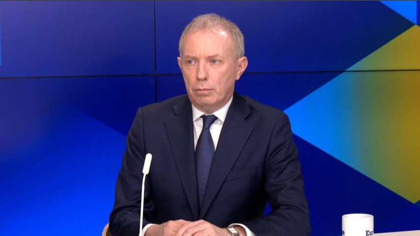 Irlanda Pede Ajustes na Fronteira de Carbono Diante de Escassez de Fertilizantes