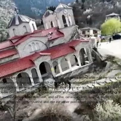 Turistas testam equilíbrio dentro de igreja inclinada na Grécia