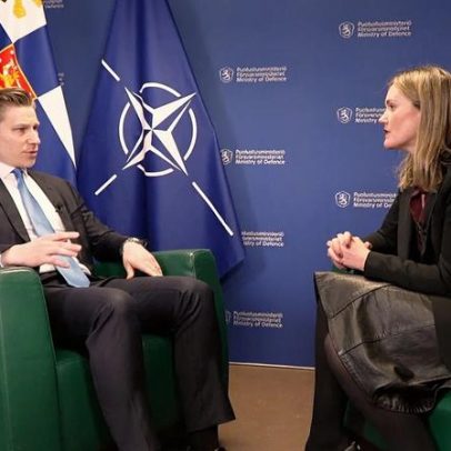 Ministro finlandês da Defesa: EUA não devem redirecionar armas da Ucrânia para Irã