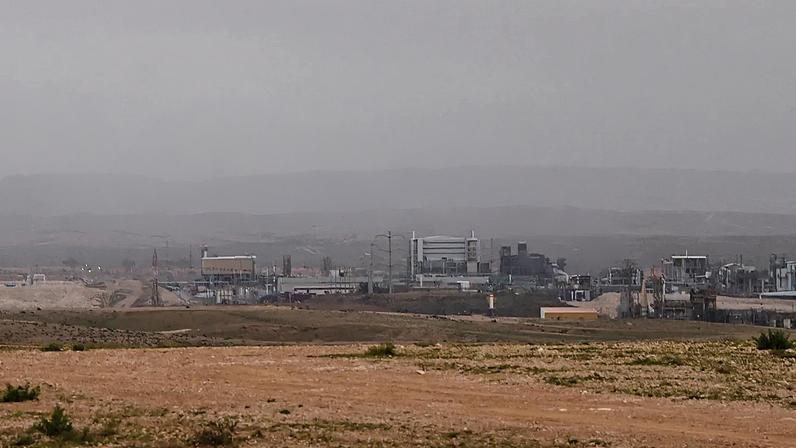 Trump diz que acordo pode surgir em breve, Irã alerta contra invasão dos EUA