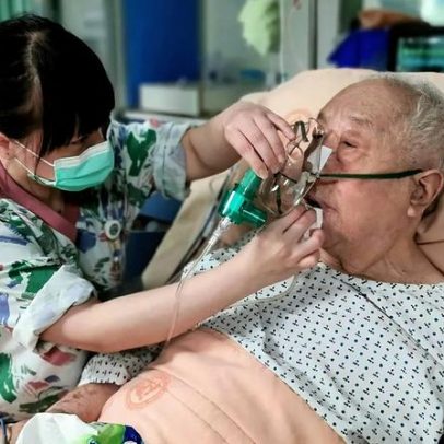 Por que idosos enfrentam maior risco de COVID-19 e gripe