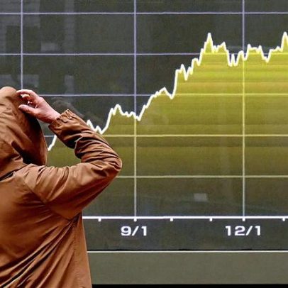 Mercados sobem, petróleo cai enquanto Trump sinaliza negociações com o Irã