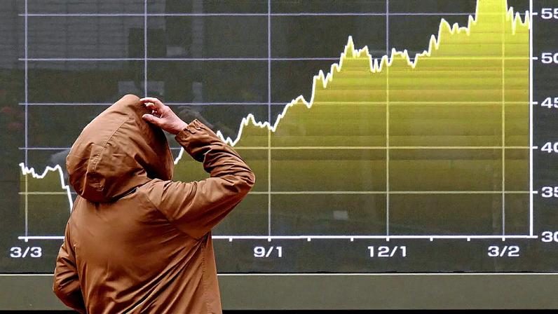 Mercados sobem, petróleo cai enquanto Trump sinaliza negociações com o Irã