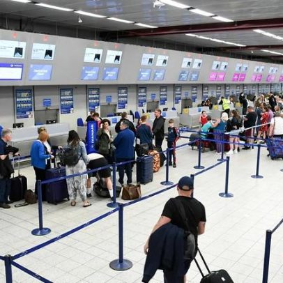 Páscoa na Espanha: greve de funcionários de aeroportos causa atrasos nos voos