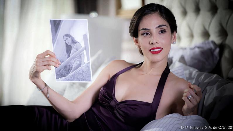 Cenas da série 'A Usurpadora', estrelada por Sandra Echeverría, Andrés Palacios e Juan Martín Jáuregui