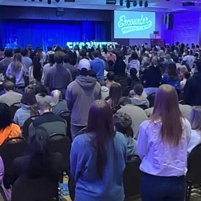 Mais de 500 estudantes em universidade dos EUA aceitam Jesus