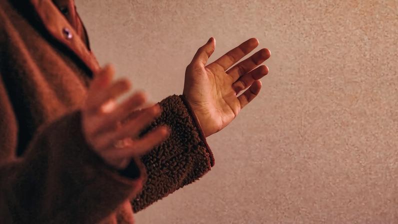 Reflexão sobre a confiança na provisão divina em tempos de crise econômica.