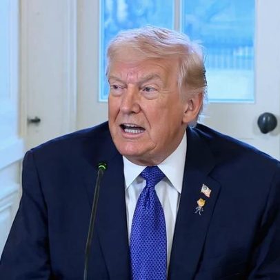 Trump afirma não aceitar acordo com Irã e fala em rendição incondicional
