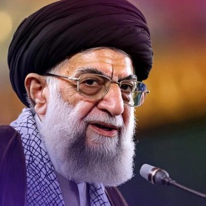Kalshi enfrenta ação por pagamento de aposta em previsão sobre Khamenei