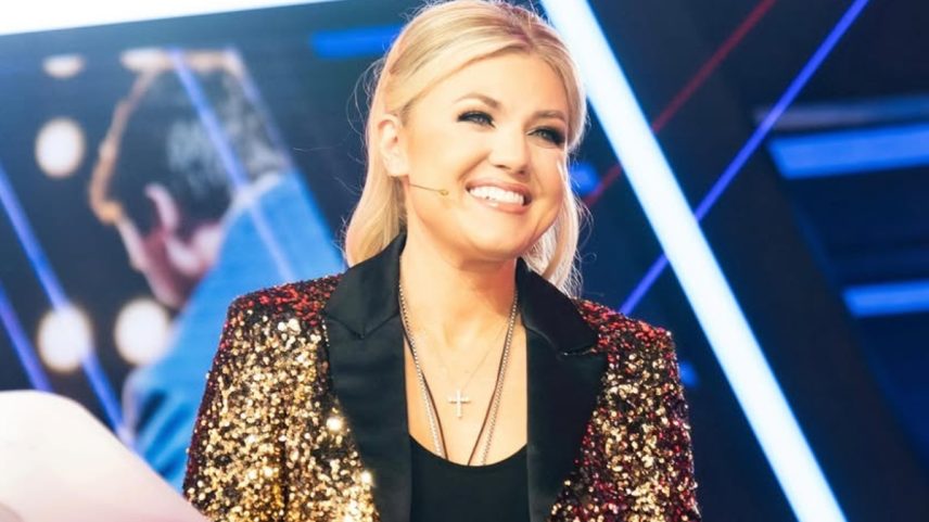 Erika Kirk fortalece legado e lidera nova geração política nos Estados Unidos.