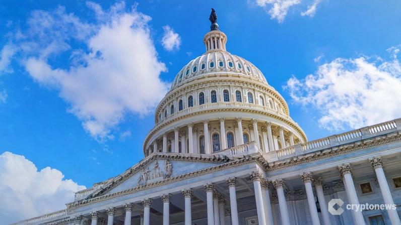 CLARITY Act enfrenta chances reduzidas em 2026 sem movimento do comitê de abril