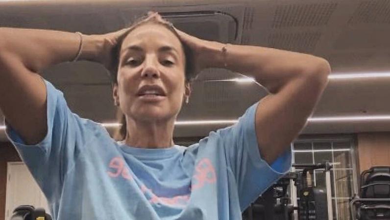 Ivete Sangalo comemora volta aos treinos após cirurgia no rosto