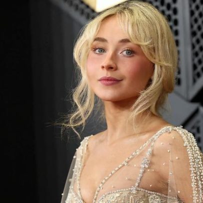 Sabrina Carpenter curte jantar em noite paulistana durante Lollapalooza