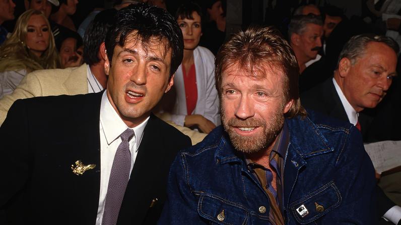 Sylvester Stallone e Chuck Norris em foto de 1980
