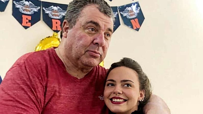 Gerson Brenner com a filha, Anna Luísa